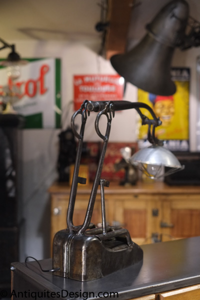 lampe en metal steampunk vintage brocante chic